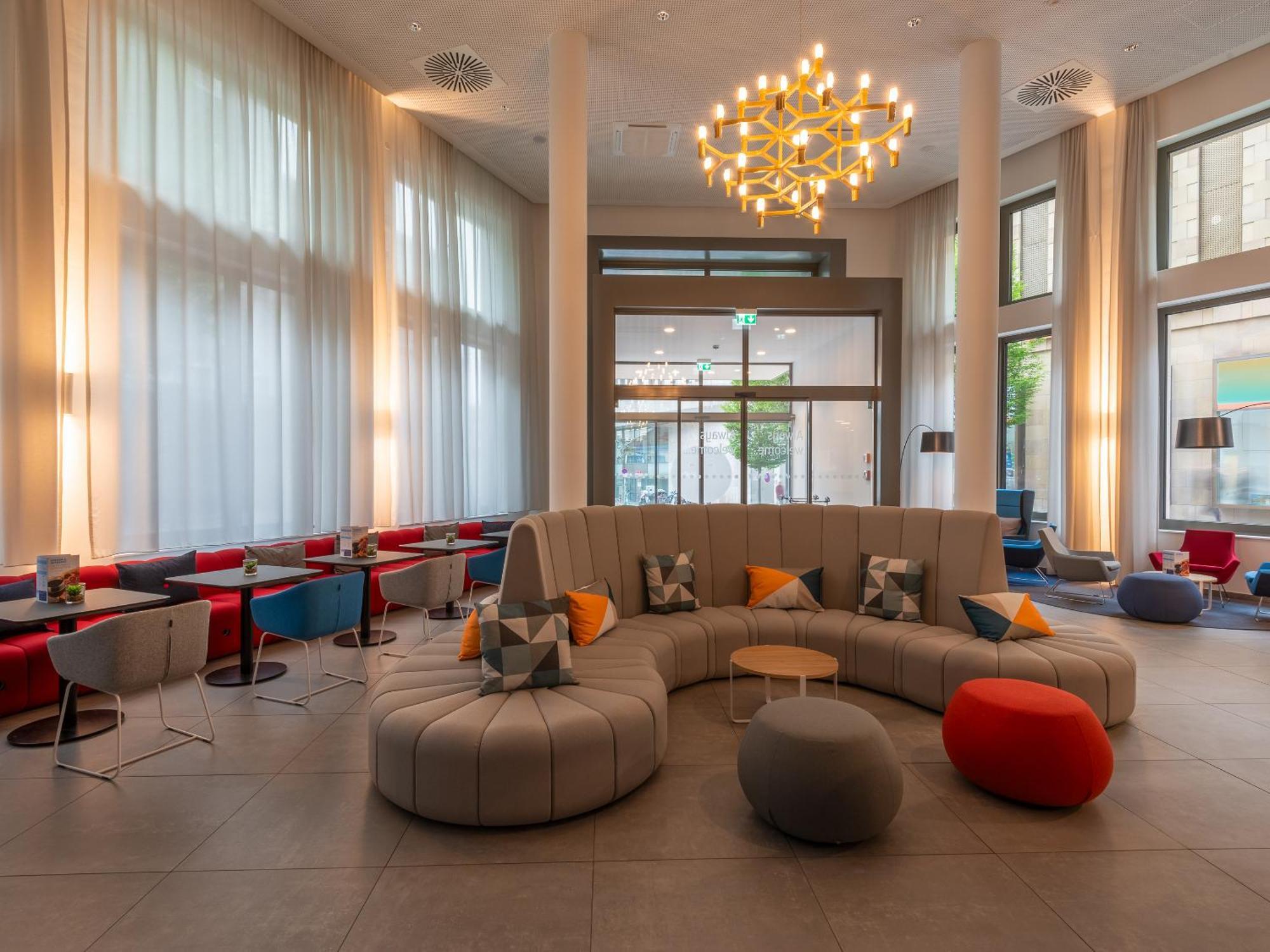 Holiday Inn Express Heilbronn By Ihg Eksteriør bilde