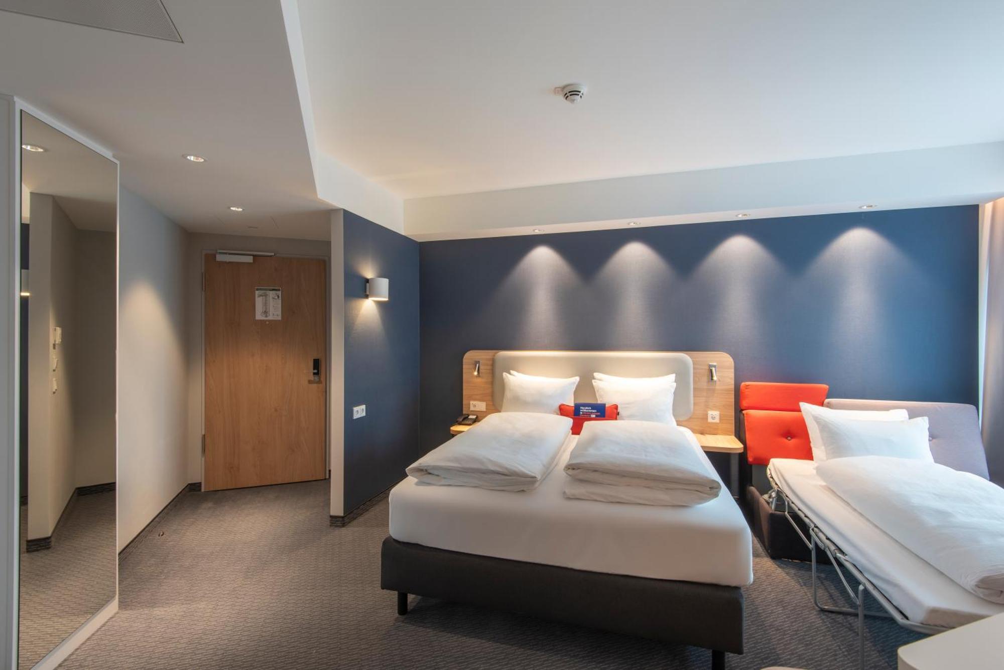 Holiday Inn Express Heilbronn By Ihg Eksteriør bilde