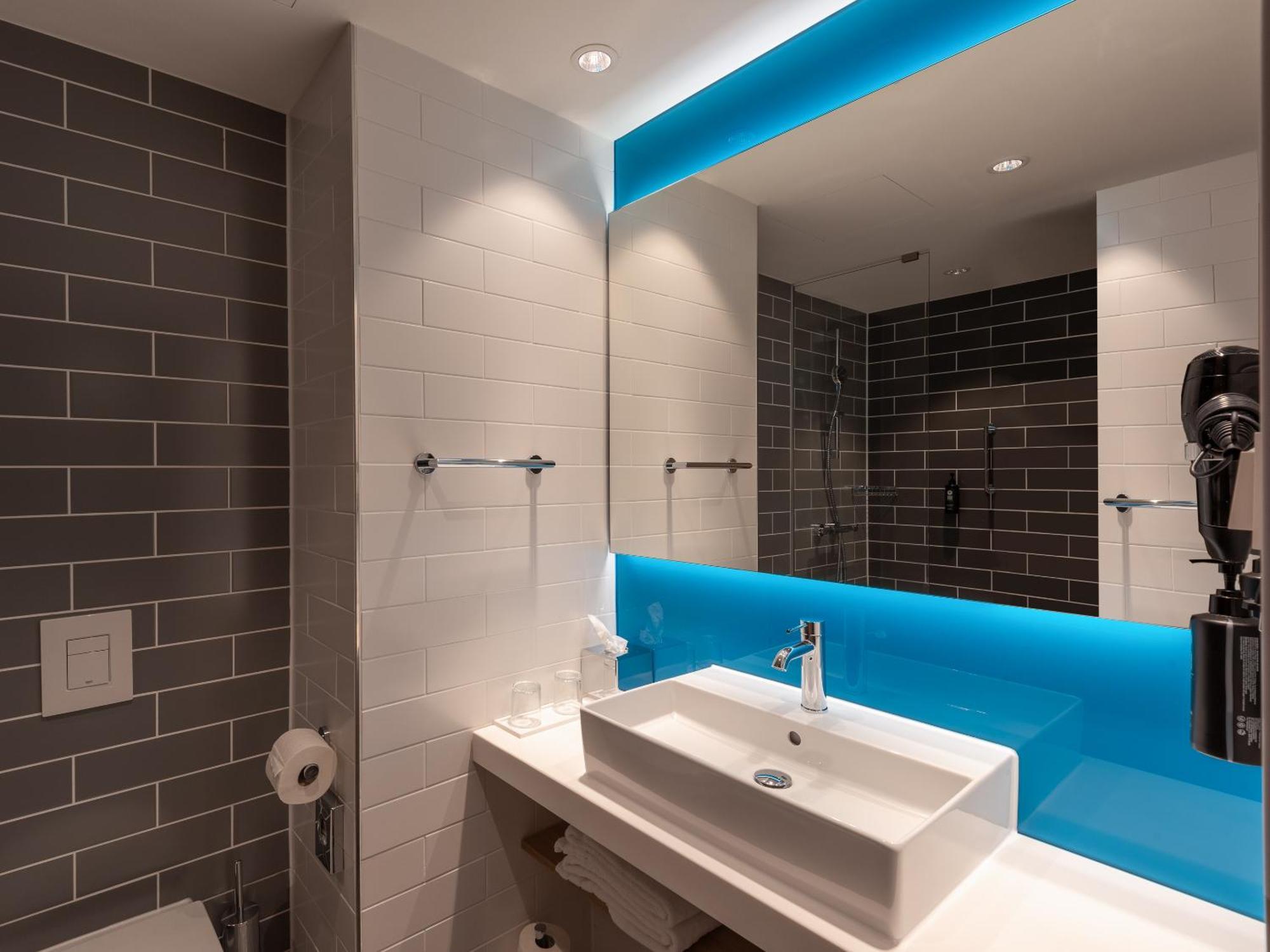 Holiday Inn Express Heilbronn By Ihg Eksteriør bilde