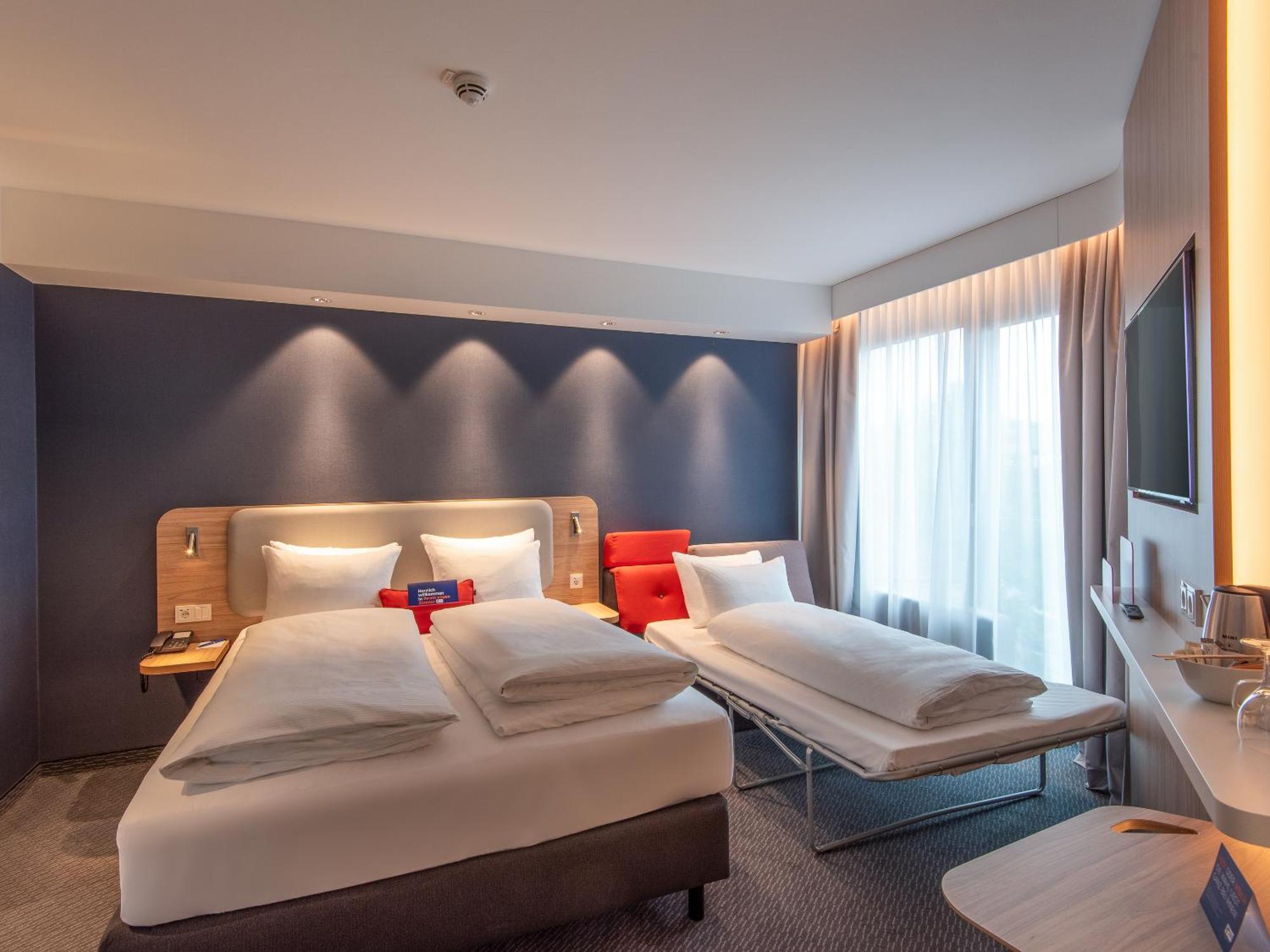 Holiday Inn Express Heilbronn By Ihg Eksteriør bilde