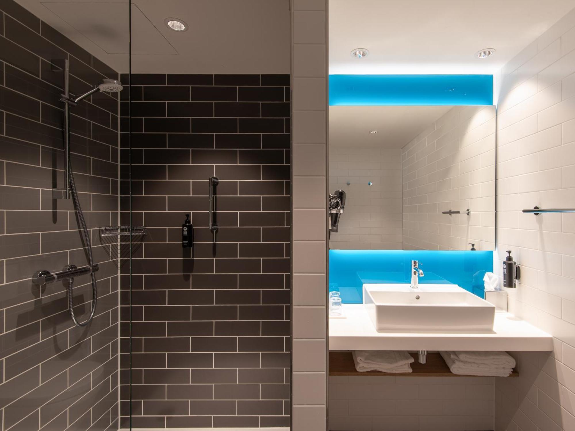 Holiday Inn Express Heilbronn By Ihg Eksteriør bilde