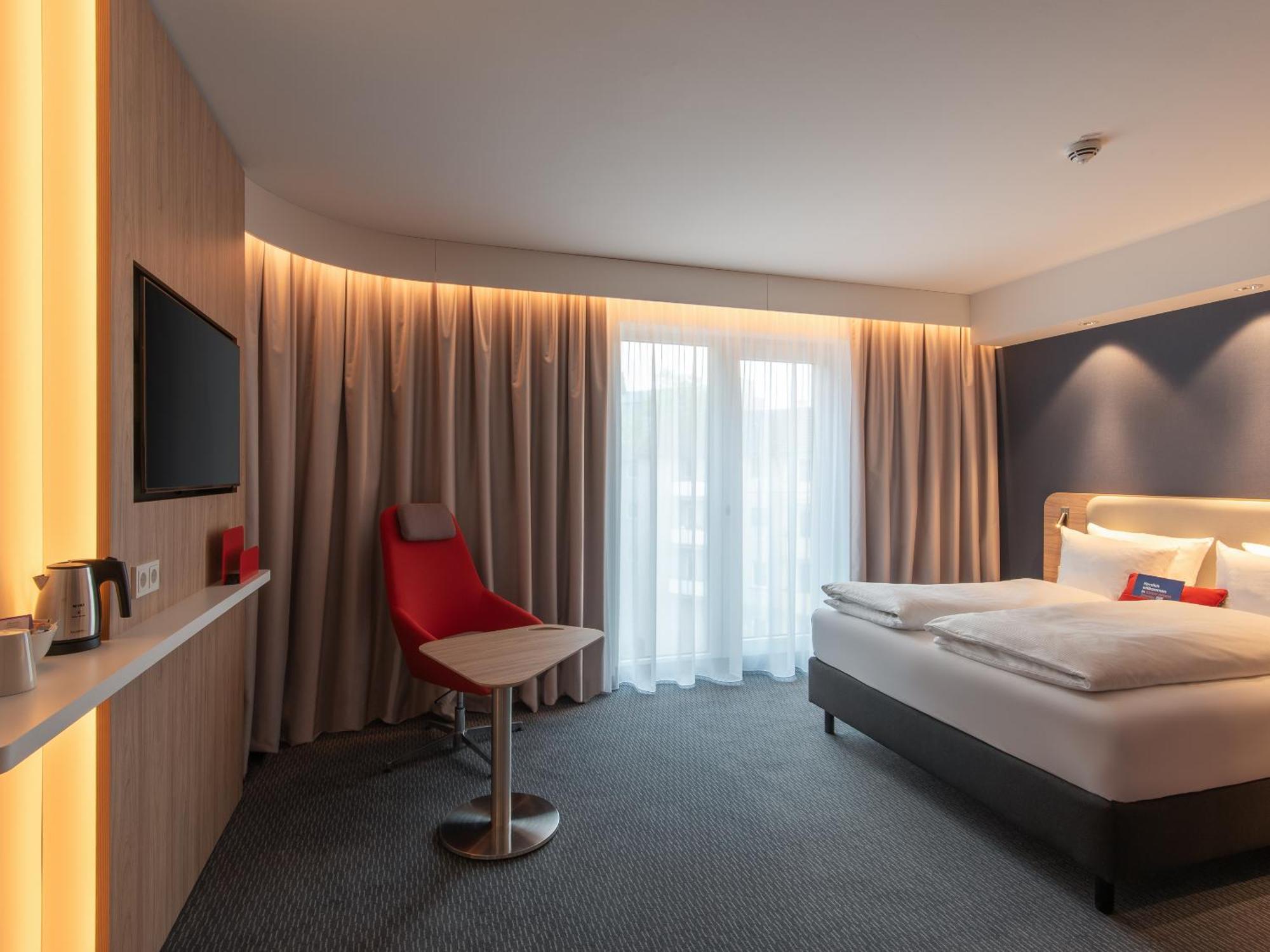 Holiday Inn Express Heilbronn By Ihg Eksteriør bilde