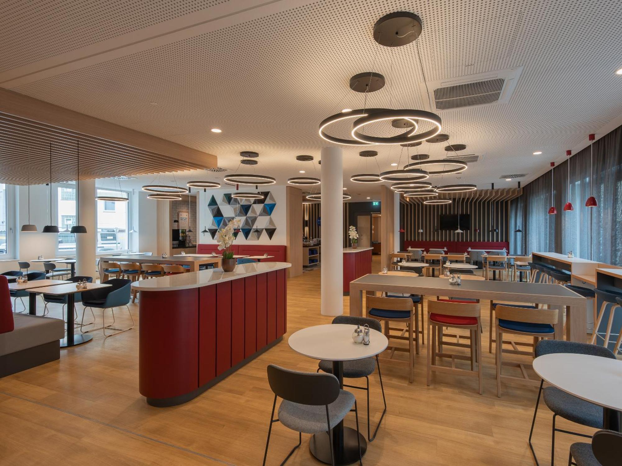 Holiday Inn Express Heilbronn By Ihg Eksteriør bilde