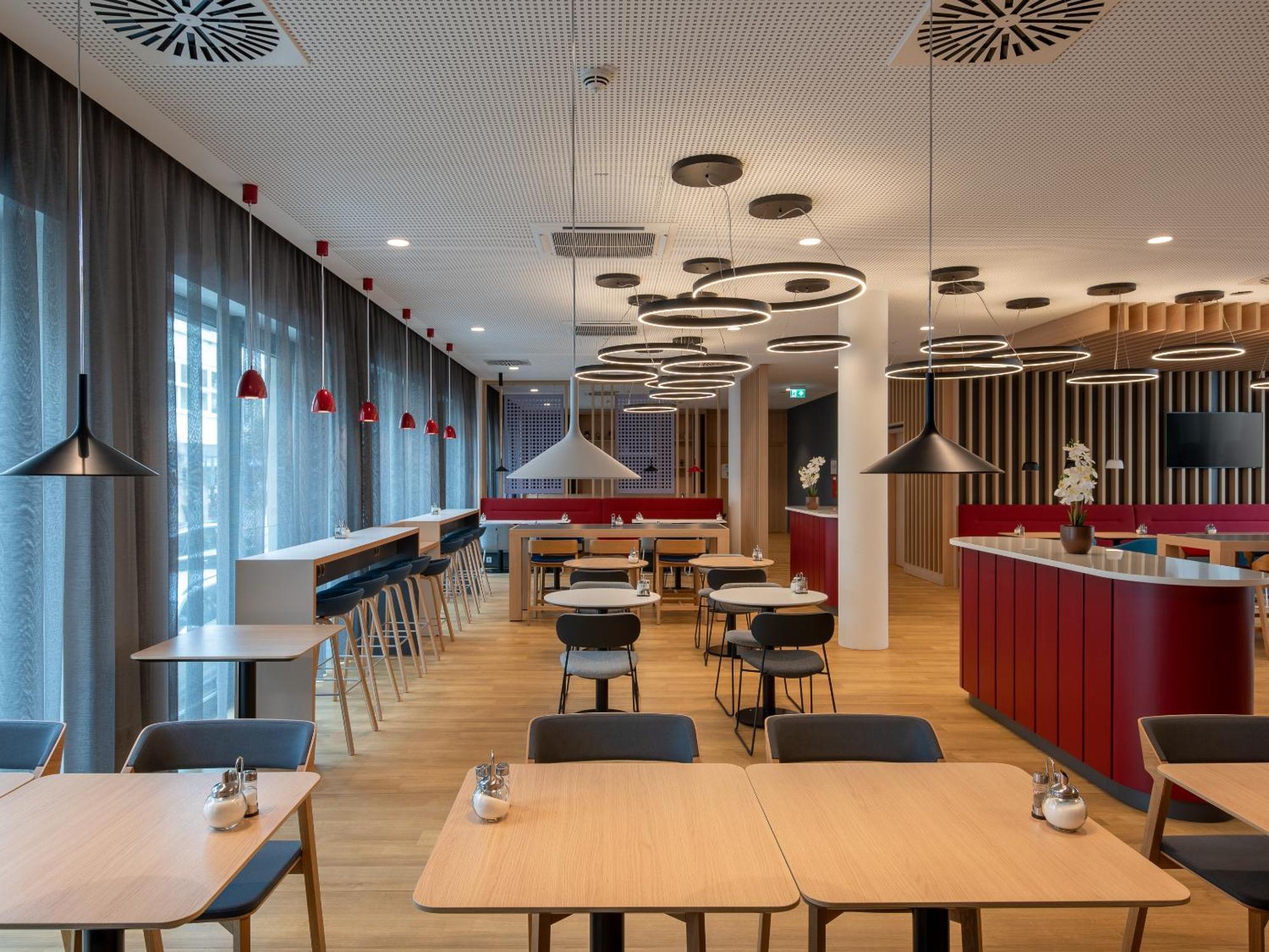 Holiday Inn Express Heilbronn By Ihg Eksteriør bilde
