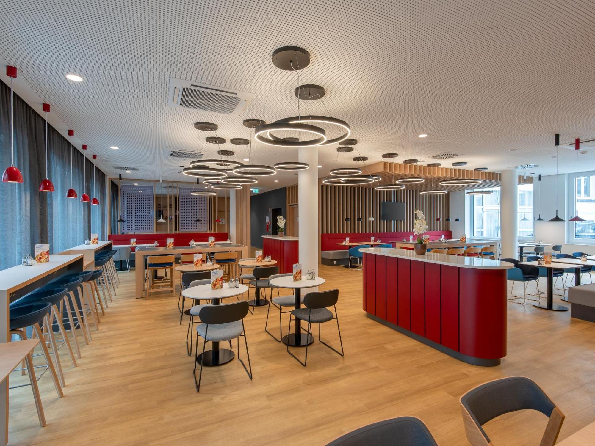 Holiday Inn Express Heilbronn By Ihg Eksteriør bilde